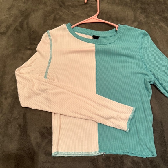 Wild Fable color block long sleeve women's top - Picture 2 of 5